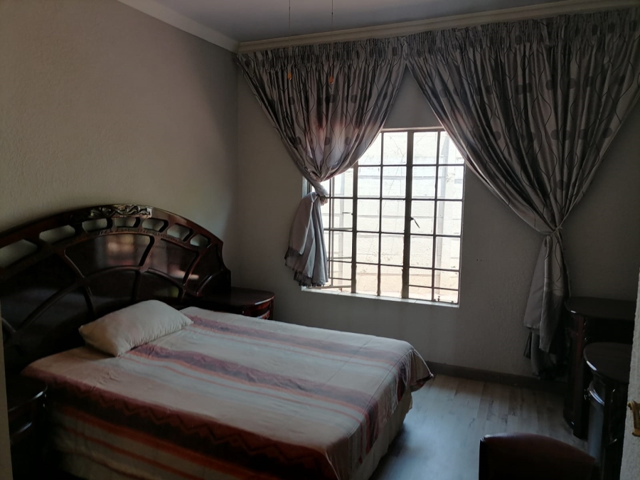 4 Bedroom Property for Sale in Safari Gardens North West